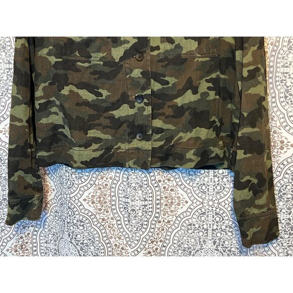 John + Jenn Womens Camo Jacket Size M Button-Up - Picture 7 of 11